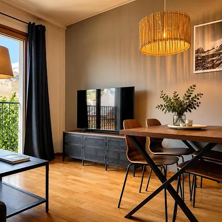 Portalet - Luminoso Con Vistas A Pistas, Terraza Y Garaje - By Pirineos360 شقة